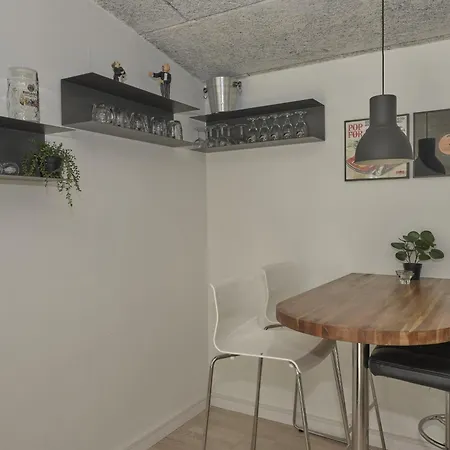 Beautiful In With 4 Bedrooms, Sauna And Wifi Holiday home *