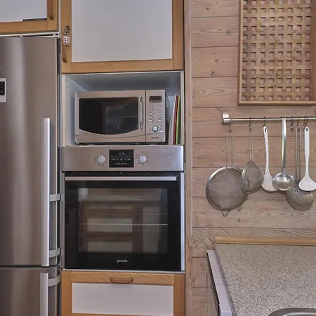 Beautiful In With 4 Bedrooms, Sauna And Wifi